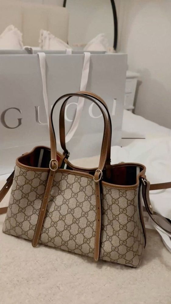 GG Emblem Large Tote